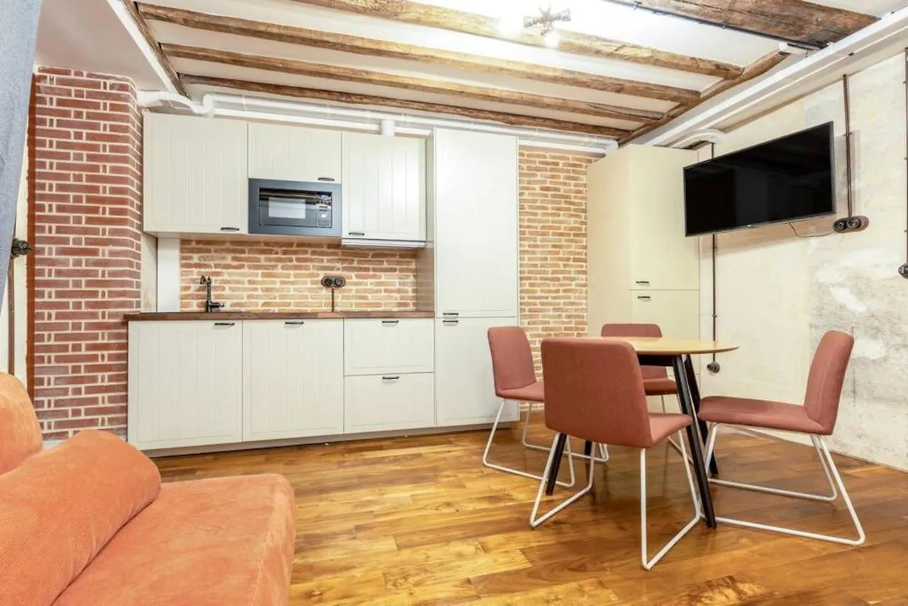 Nouveau - Loft Industriel - 4Pp Paris 0*,  France